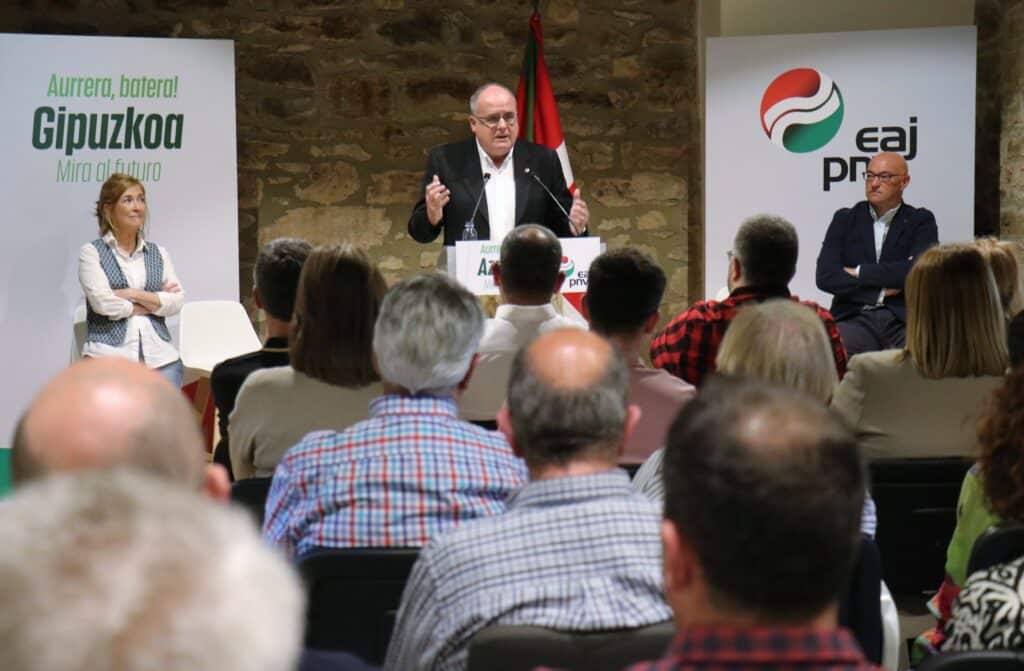 Egibar Egibar descarta totalmente negociar con el PP un acuerdo para la Diputación de Gipuzkoa