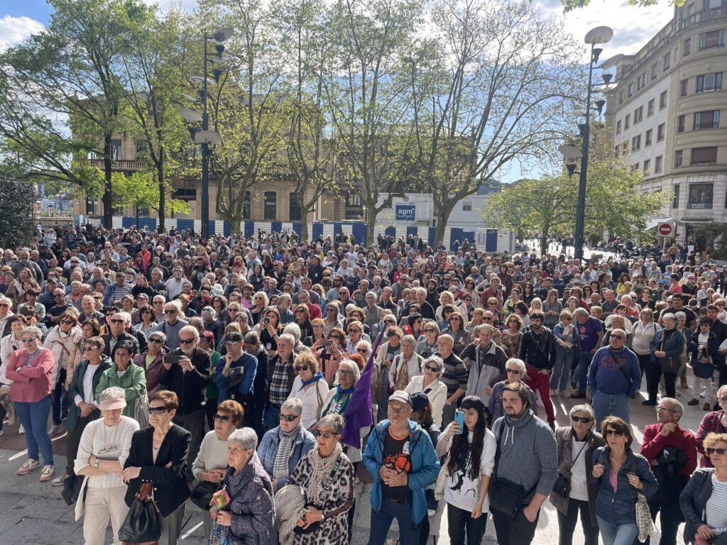 Osakidetza3 Euskadi sale a la calle "contra el desmantelamiento de Osakidetza"