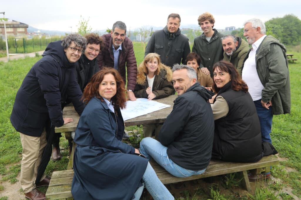 Bide berdeak ELECCIONES- Eneko Goia (PNV) anuncia que creará una gran ruta verde que unirá parques de la ciudad