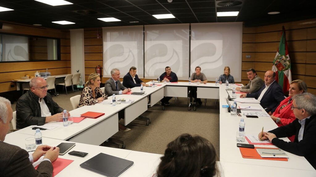 EBB El PNV negociará con el PSE-EE la reedición del pacto en Euskadi