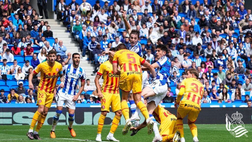 La Real Sociedad deja pasar el triunfo ante el Girona (2-2) 2 Girona La Real Sociedad deja pasar el triunfo ante el Girona (2-2)