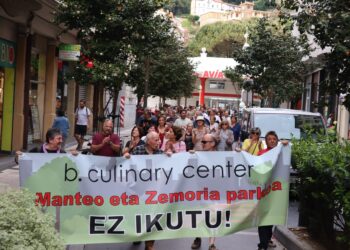 Marcha contra el edificio del Basque Culinary Center, el GOe, previsto en Manteo. Foto: Loïc Alejandro