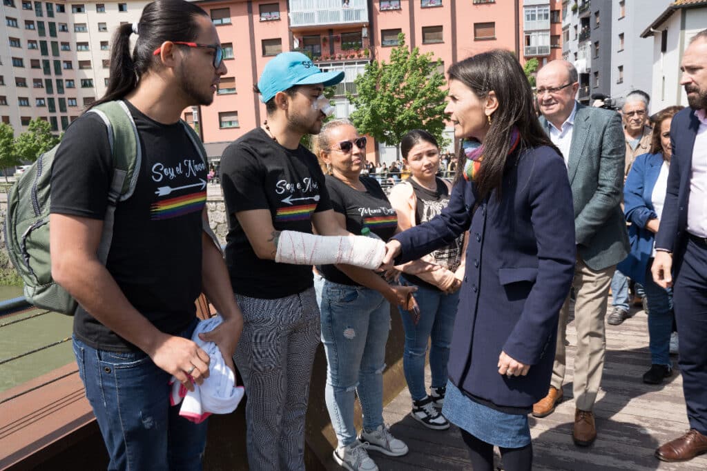 Zizurkil "No queremos que esto vuelva a sucederle a nadie", dice la pareja gay agredida en Villabona