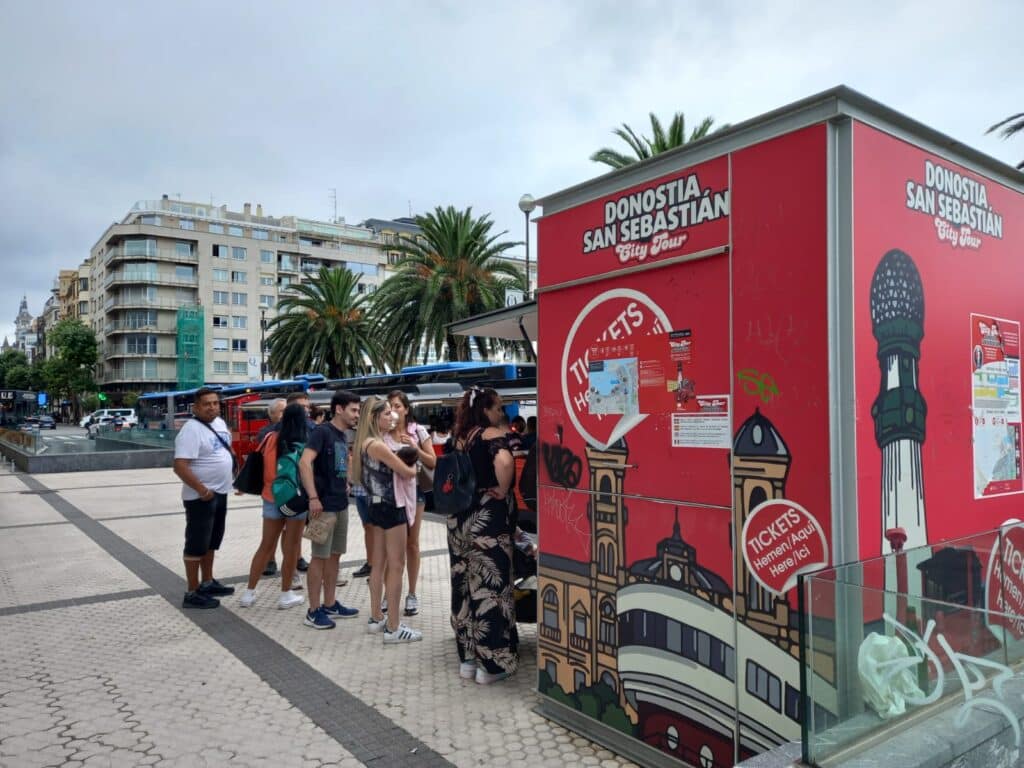 3 1 Los grupos turísticos en Donostia no podrán superar las 25 personas