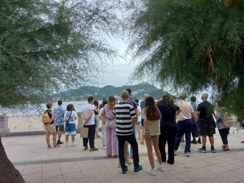 Donostia, al límite en turismo según el 82% de la ciudadanía 2 7 Donostia, al límite en turismo según el 82% de la ciudadanía