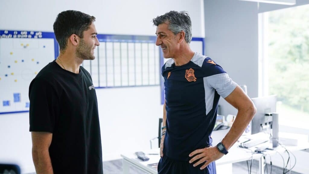 Za Primer entrenamiento de Arsen Zakharyan con la Real