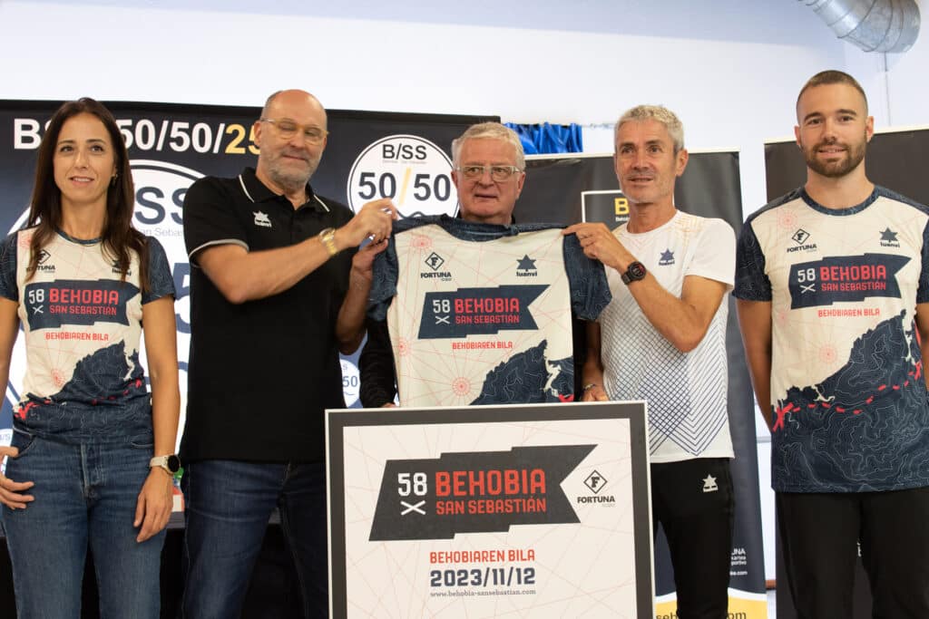 Aurkezpena Presentacion3low La Behobia-San-Sebastián presenta una camiseta "de película"