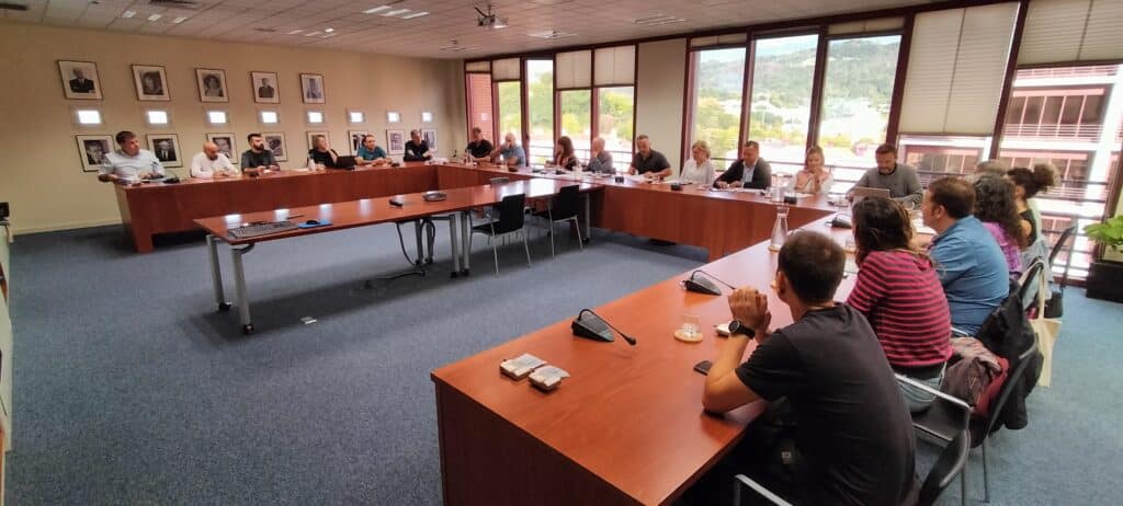 Reunion de la Mancomunidad de Aguas del Anarbe celebrada este viernes Martin Ibabe, nuevo presidente de la Mancomunidad del Añarbe