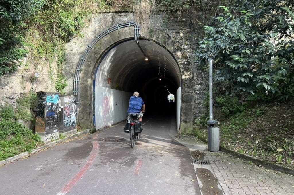Tunel de Txaparrene El túnel de Txaparrene se cierra dos meses por obras