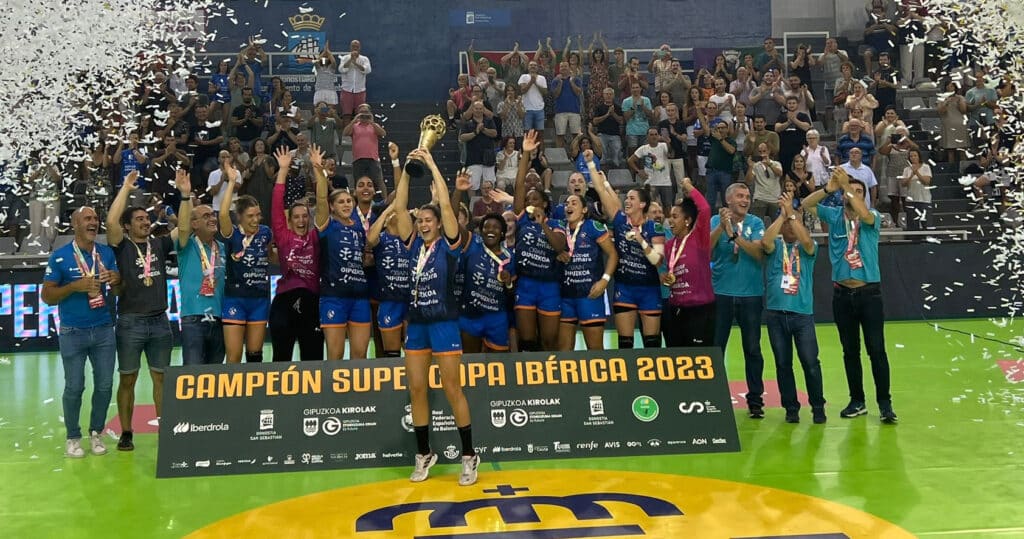 Txapelunak garaikurra Super Amara Bera Bera gana la primera edición de la Supercopa Ibérica
