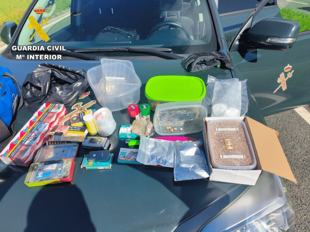 mosca Dos franceses detenidos por tráfico de drogas en Irun