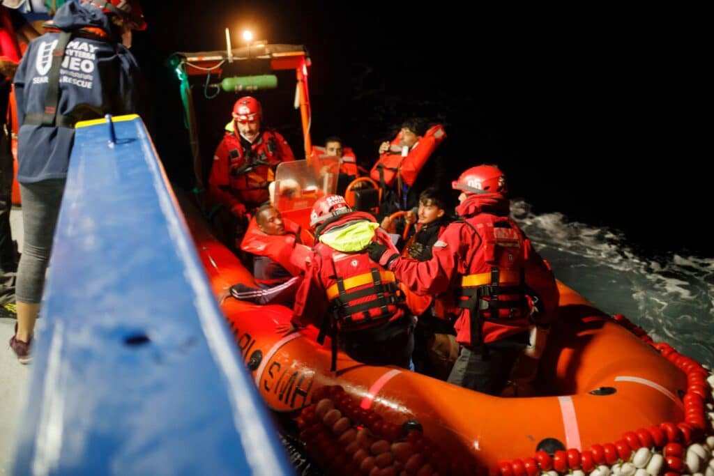 2a55b60a 5852 4d5f a974 8f155d63c14e El buque Aita Mari rescata a 112 personas en dos operaciones en el Mediterráneo