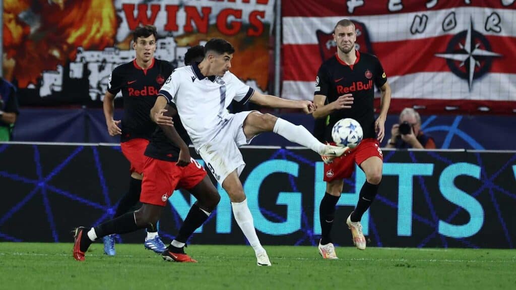La Real Sociedad suma tres puntos de muchos quilates (0-2) 2 F7iNo5BWgAA 1e5 La Real Sociedad suma tres puntos de muchos quilates (0-2)