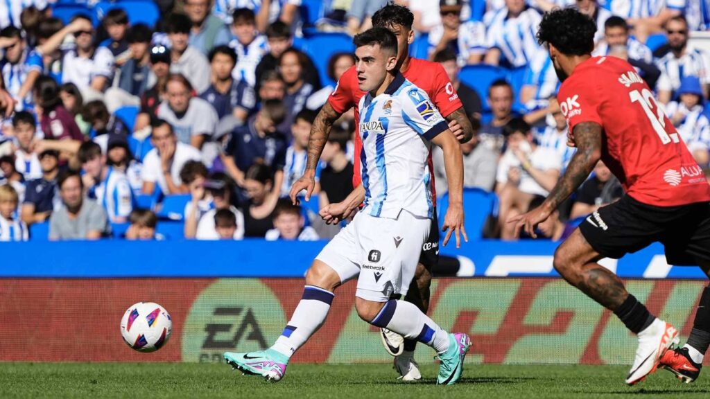 La Real Sociedad gana al Mallorca en casa (1-0) 2 F897ed3WsAALsKz La Real Sociedad gana al Mallorca en casa (1-0)
