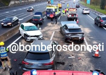 Accidente en Orio. Fotos: Bomberos de Donostia (vía redes)