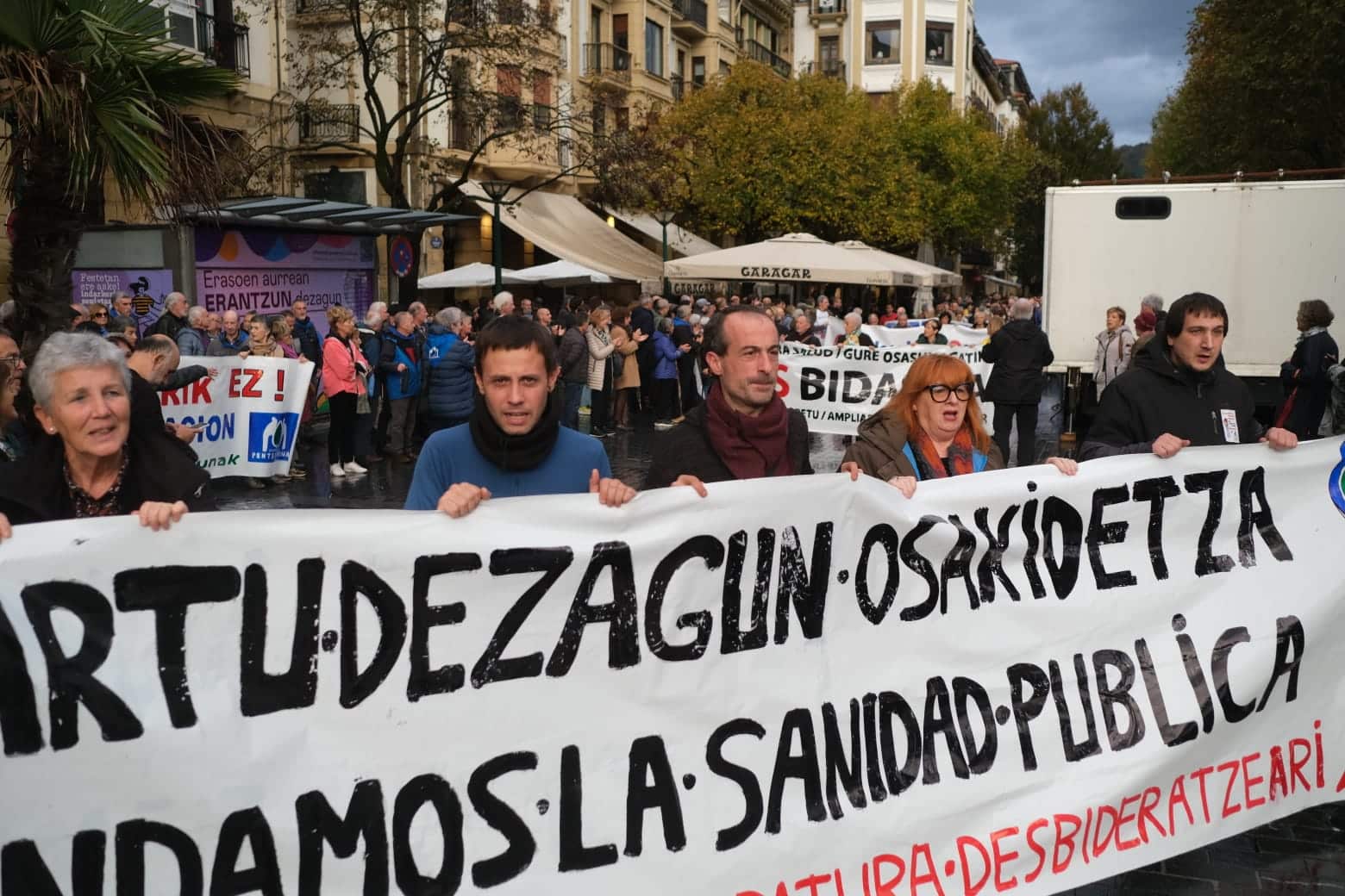 WhatsApp Image 2023 11 11 at 17.51.48 - Miles de personas se manifiestan en Euskadi en defensa de una sanidad pública de calidad