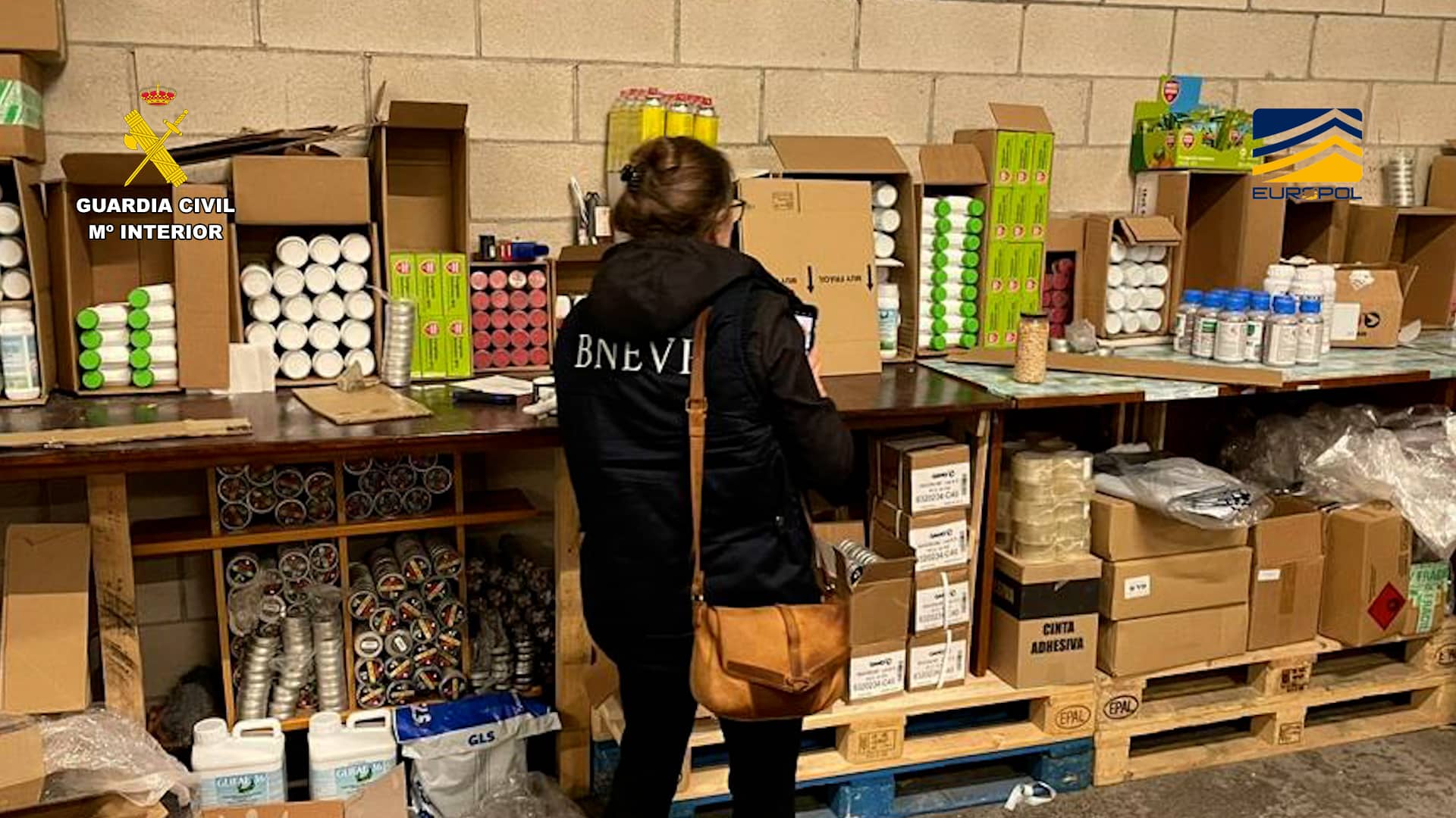 2023 12 29 op kaltegarria seprona 01 Cae una banda vinculada a Irun que ganó 3 millones con productos fitosanitarios