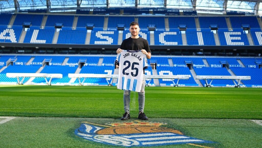 Javi Galan Javi Galán ya es nuevo jugador de la Real Sociedad
