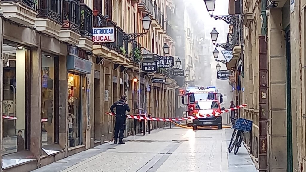 WhatsApp Image 2024 02 19 at 13.07.38 Los vecinos de la Parte Vieja piden información sobre las inspecciones en las cocinas hosteleras