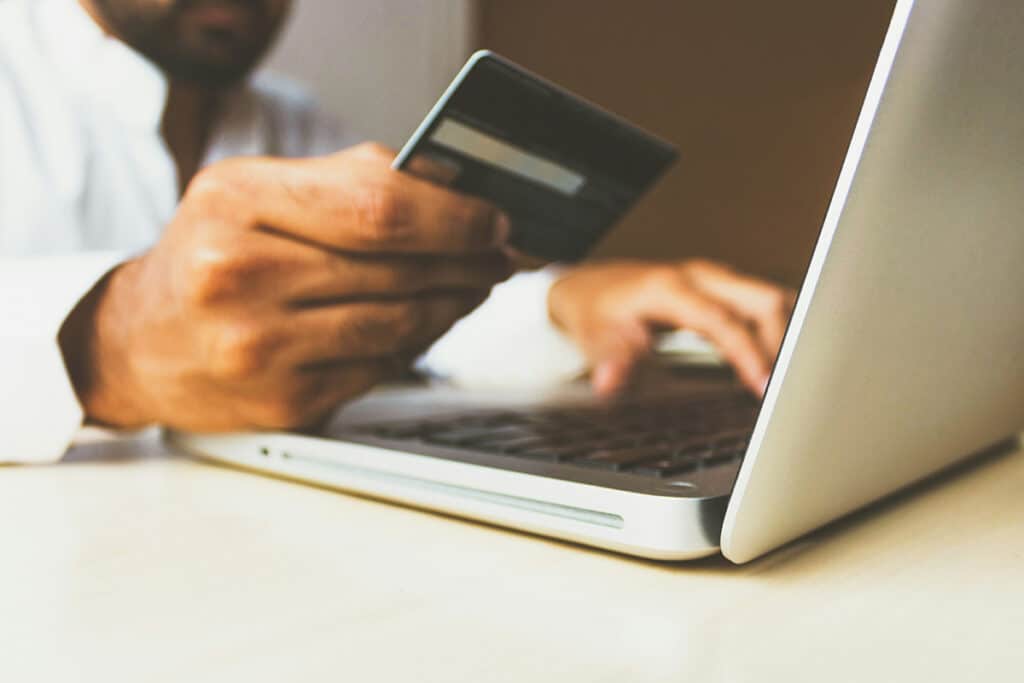 rupixen Q59HmzK38eQ unsplash Lista de los sitios tops de apuestas deportivas en Ecuador: Dónde encontrar las mejores cuotas