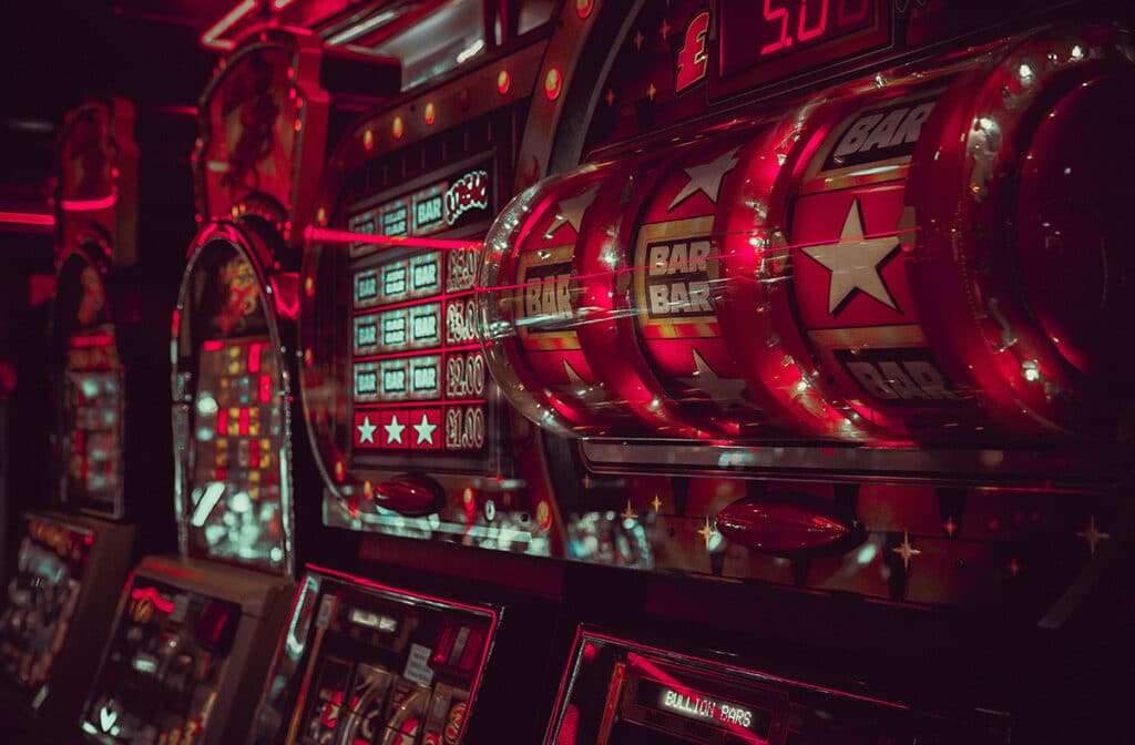 carl raw 7H7KVCihBvI unsplash Secretos de los juegos de casino: Consejos para jugadores