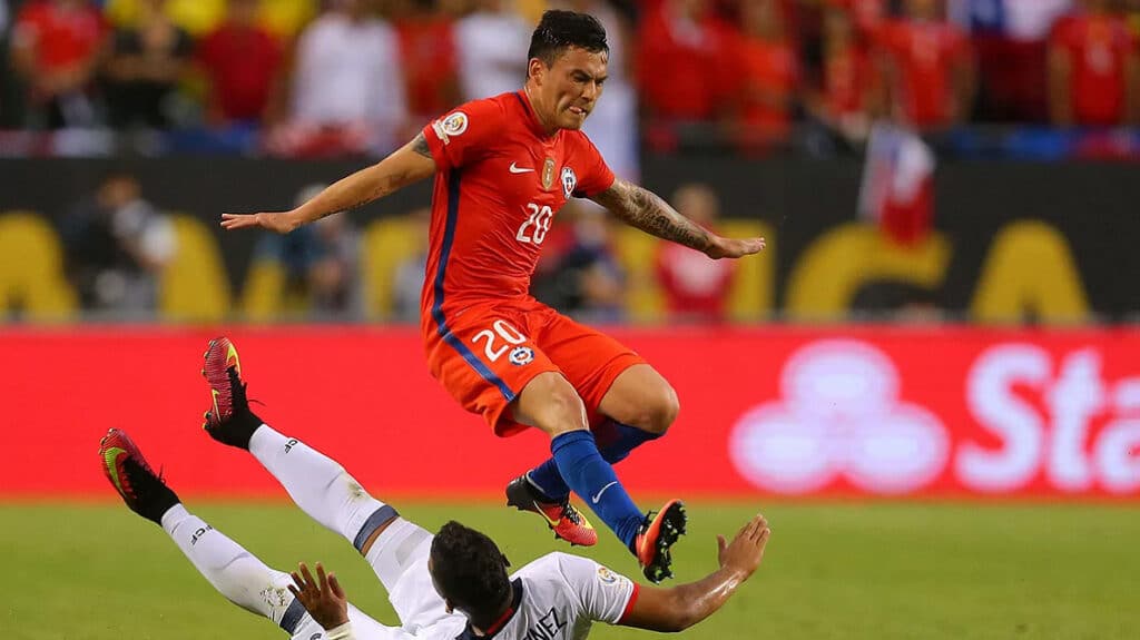 Betano Historia Del Derbi Del Fútbol Chileno