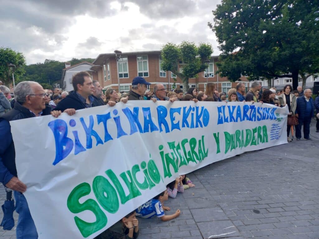 WhatsApp Image 2024 05 30 at 19.06.29 Martutene se rebela contra la inseguridad y pide soluciones para los edificios abandonados