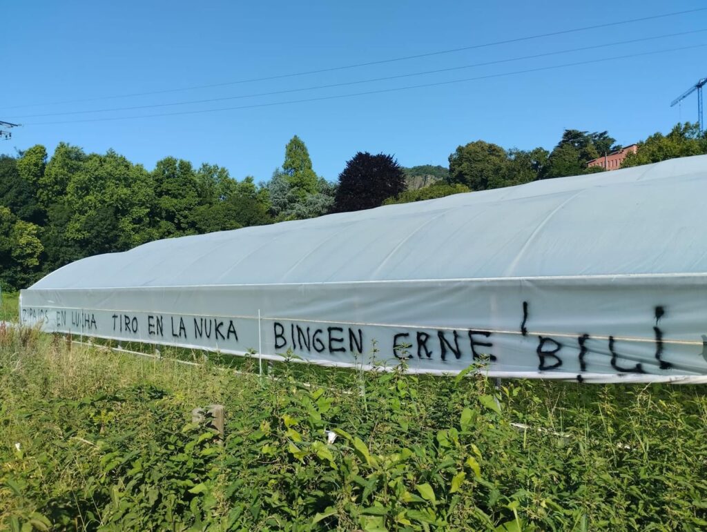 Bingen amenazas Partidos e instituciones critican las pintadas contra Bingen Zupiria en Hernani