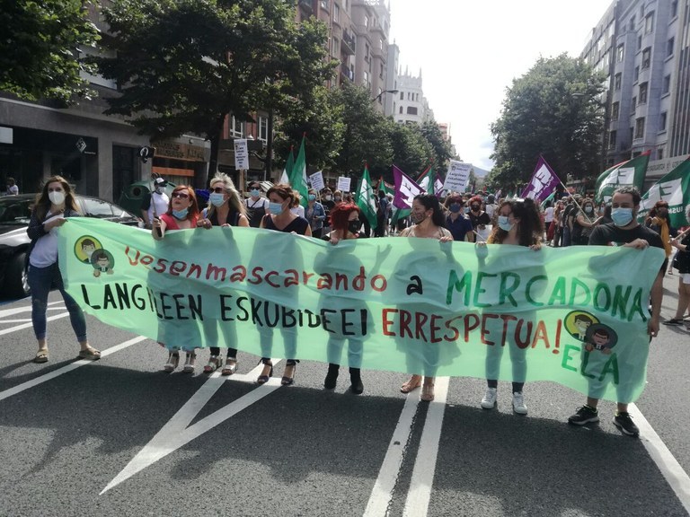 GPI6jD6WIAE4TPt ELA lleva a los juzgados el despido de una delegada sindical en Mercadona (Irun)