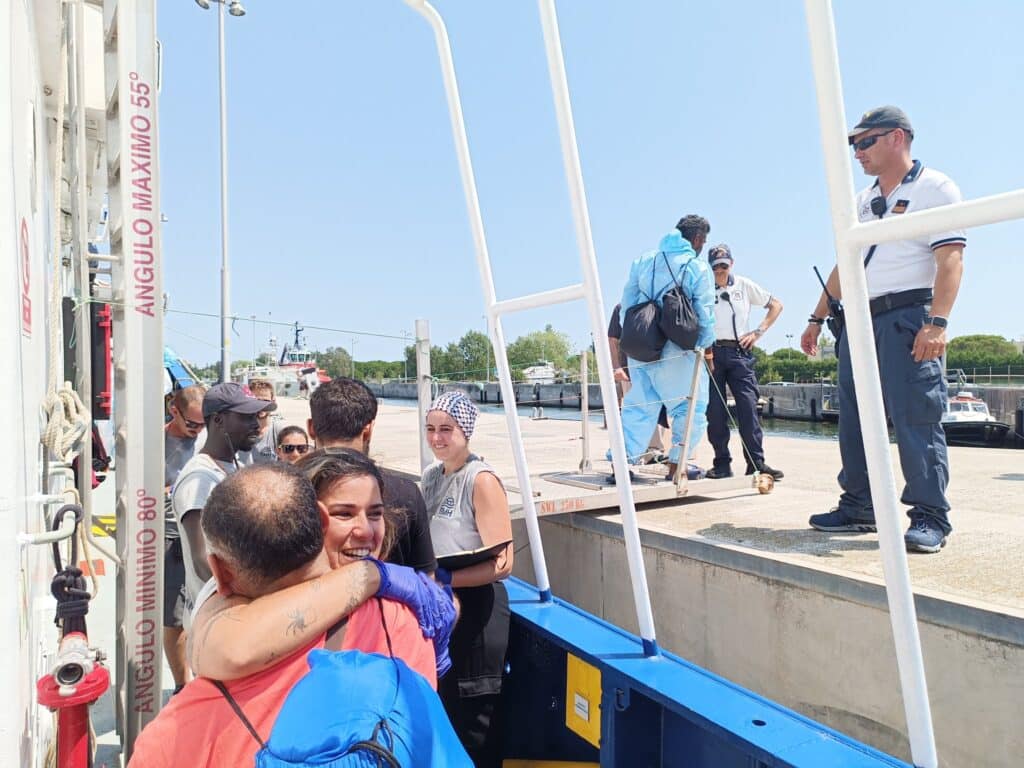 AitaMaripuerto Aita Mari desembarca en Ravena (Italia) tras cinco días de navegación y más de 1.700 kilómetros