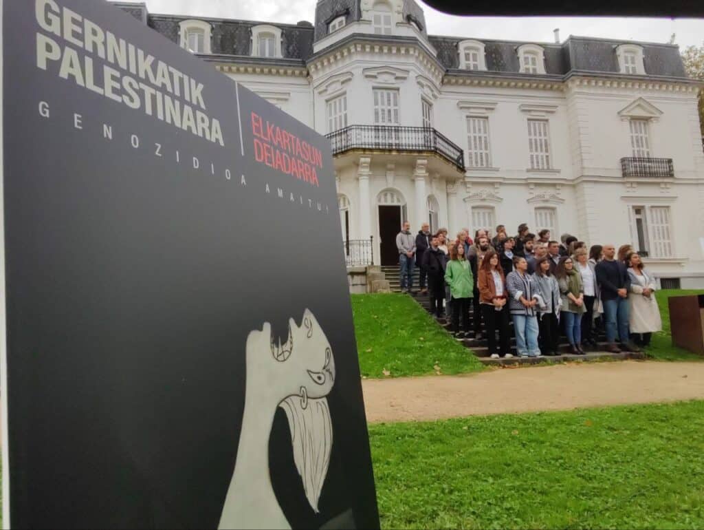 Aiete "Somos testigos de uno de los genocidios más crueles jamás cometidos"