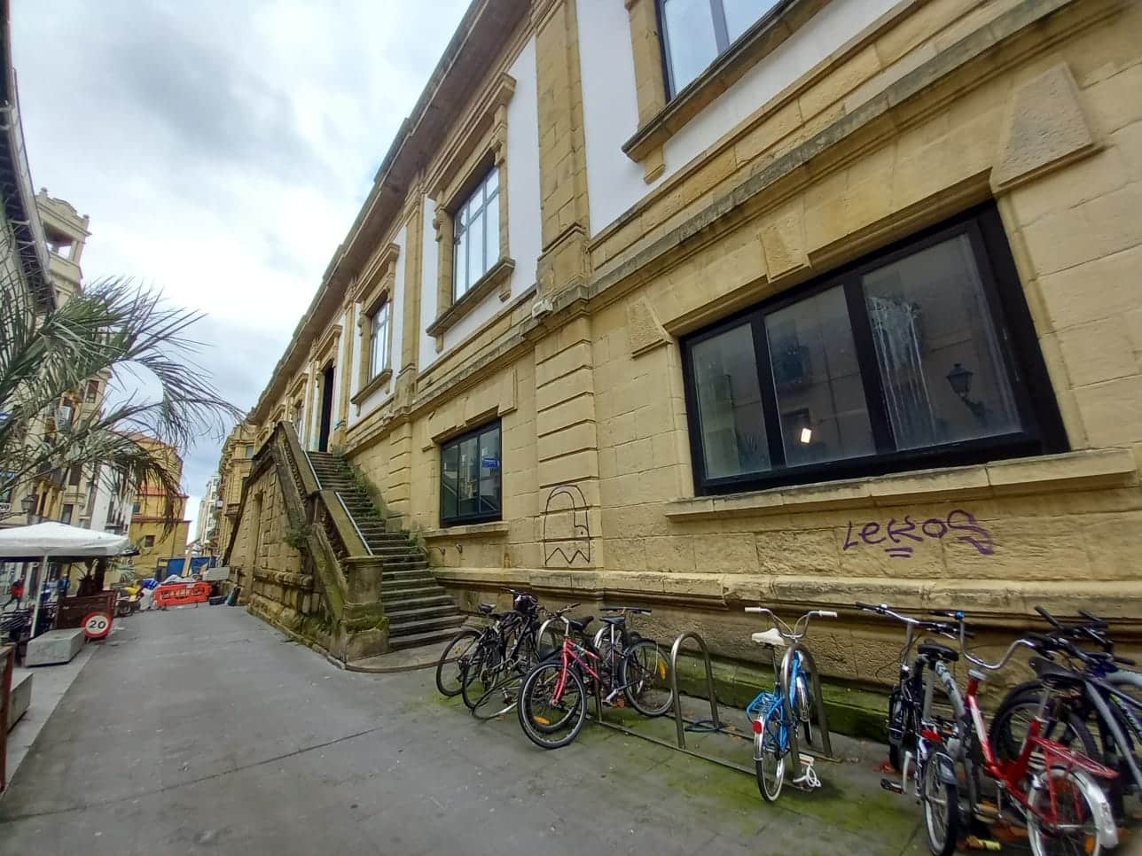 WhatsApp Image 2024 10 08 at 13.16.28 Goia no descarta nuevos usos hosteleros en la Bretxa