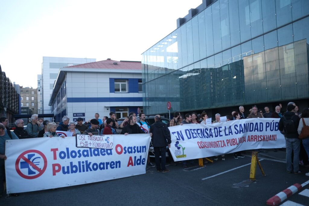 "Optimismo" del consejero en el encuentro en Donostia de la Mesa por el Pacto de la Salud 7 WhatsApp Image 2024 10 09 at 10.13.34 2 "Optimismo" del consejero en el encuentro en Donostia de la Mesa por el Pacto de la Salud
