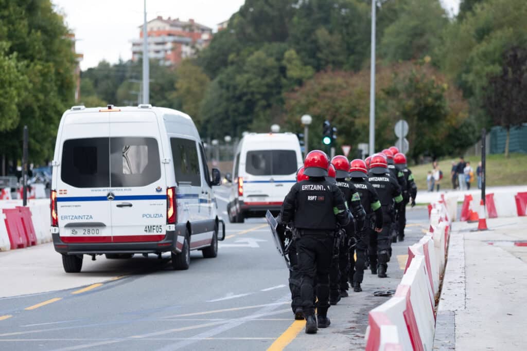 XE3S1303 ErNE, Esan y Si.P.E llaman a "todos los ertzainas" a concentrarse en Ondarreta contra "la escalada de agresiones"