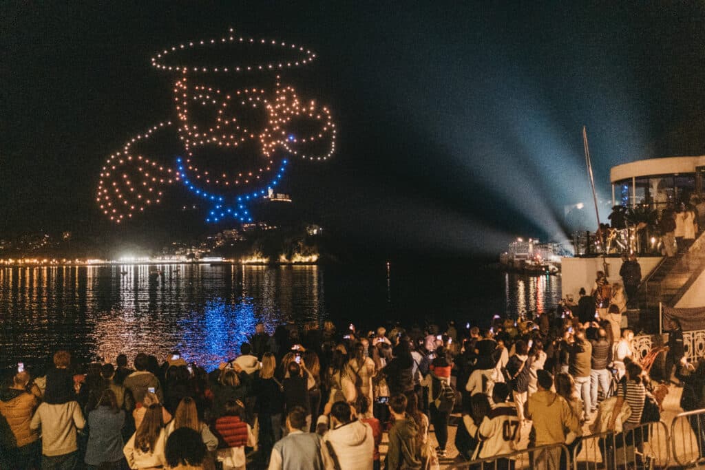 XE4S2971 (Fotos) La Navidad donostiarra se enciende a la luz de los drones