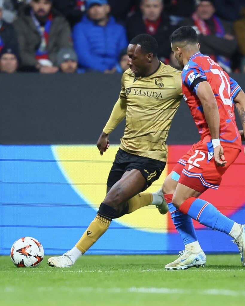 Un gol en el minuto 89 da la victoria al Pilsen frente a la Real (2-1) 2 derrota Un gol en el minuto 89 da la victoria al Pilsen frente a la Real (2-1)