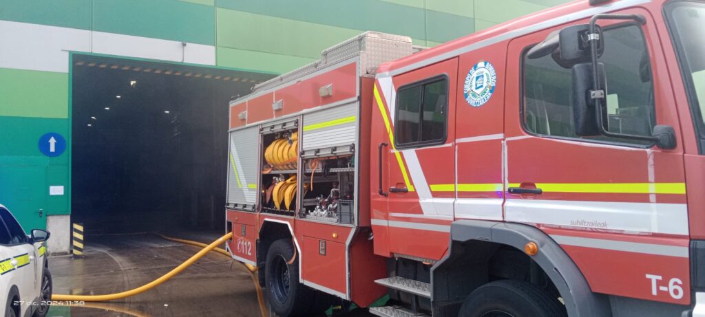 inci Sofocado un conato de incendio en un foso de la incineradora de Zubieta