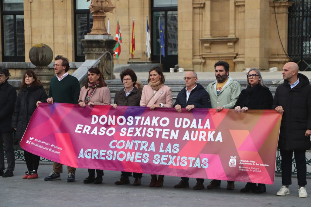 WhatsApp Image 2025 01 24 at 12.26.17 La víctima de la agresión sexual del martes en el albergue de Ulia es menor