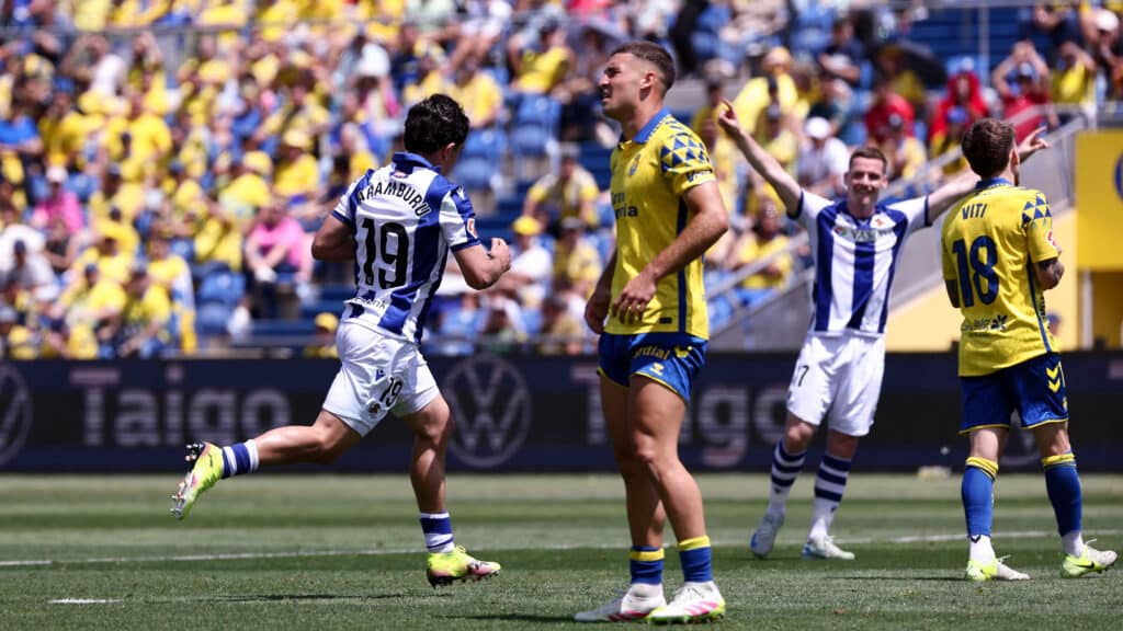 La Real desnuda a Las Palmas (1-3) 2 LasPalmasRealSociedad La Real desnuda a Las Palmas (1-3)
