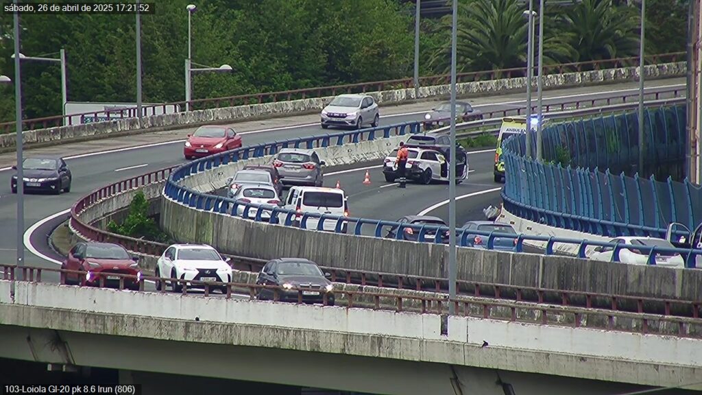 accide Retenciones tras un accidente en la GI-20 (Donostia)