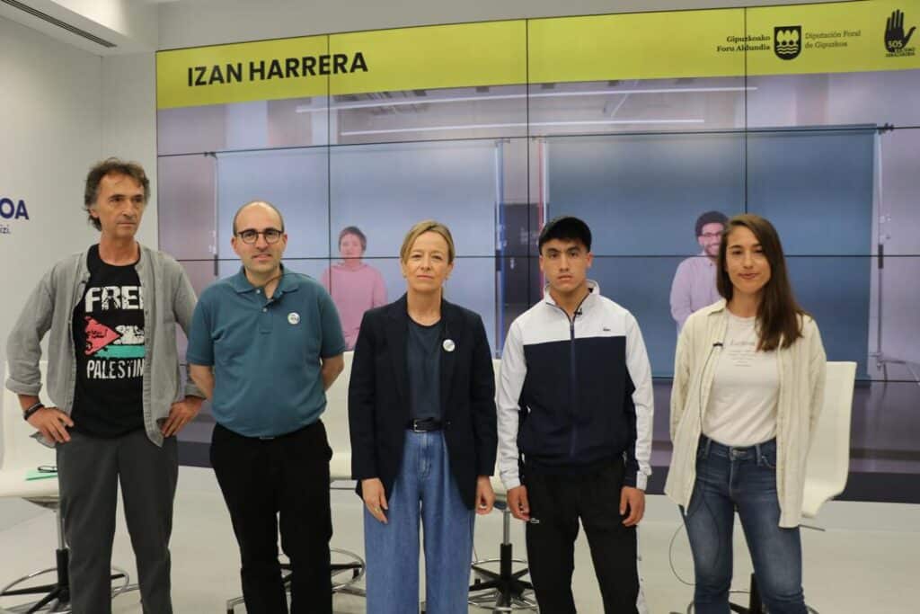 Izan Harrera busca voluntarios para acompañar a migrantes en Gipuzkoa 13 IzanHarrera Izan Harrera busca voluntarios para acompañar a migrantes en Gipuzkoa