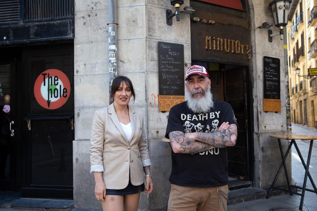 "A los hosteleros de lo Viejo se nos trata como si fuésemos delincuentes" 12 The Hole Minuto "A los hosteleros de lo Viejo se nos trata como si fuésemos delincuentes"