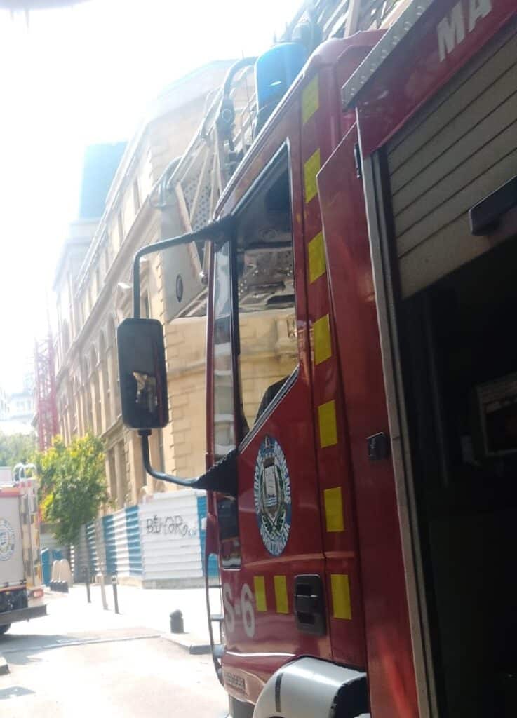Arroka Dañado un contenedor de residuos entre el Boulevard y la calle Garibay