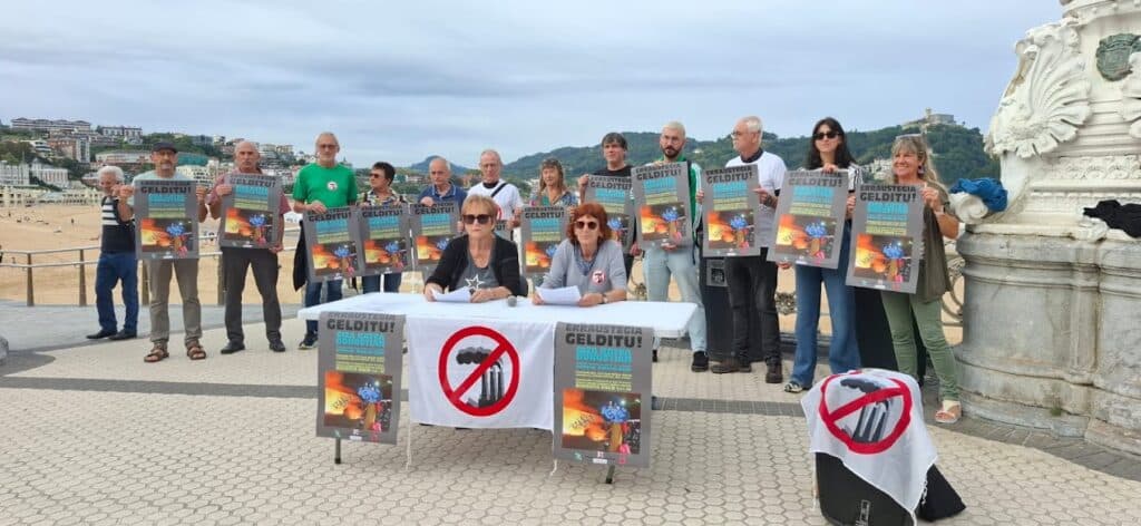 IMG 20250910 WA0031 Cadena humana contra la incineradora de Zubieta este domingo en La Concha