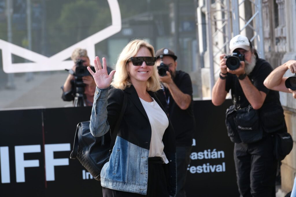 WhatsApp Image 2025 09 18 at 09.47.53 1 Primeras llegadas al Festival de San Sebastián