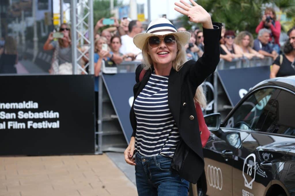 WhatsApp Image 2025 09 19 at 14.12.00 2 (Fotos) De Juliette Binoche a Bárbara Lennie en una intensa mañana de llegadas al Festival de San Sebastián
