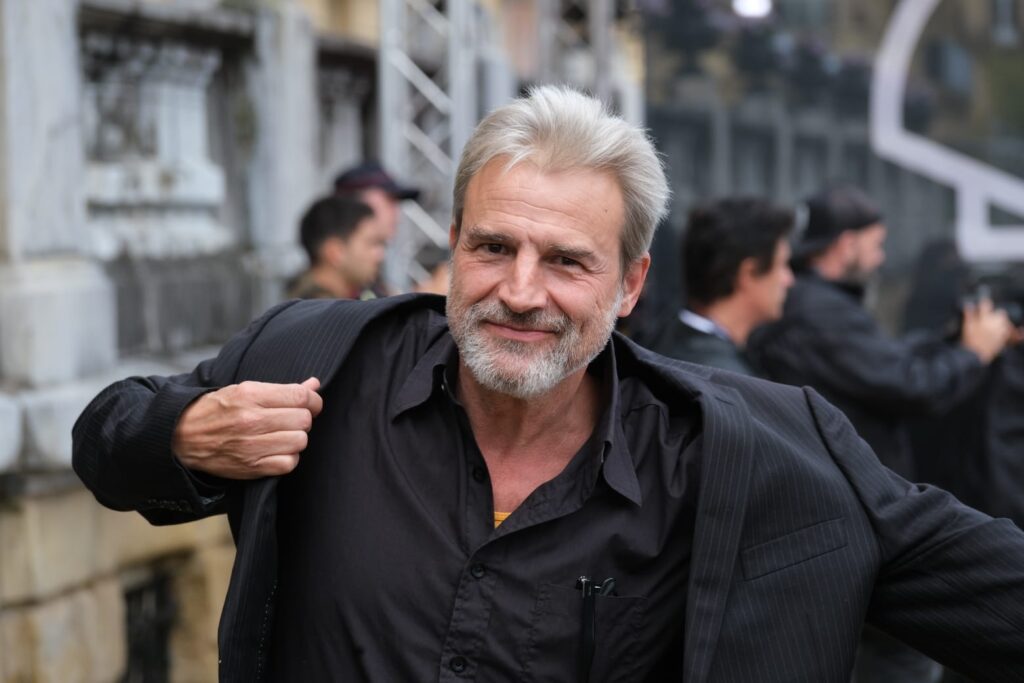 WhatsApp Image 2025 09 24 at 14.00.08 (Fotos) Más rostros conocidos llegan al Zinemaldi