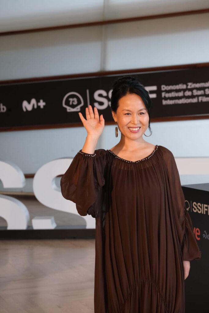 Una actriz china que mató a su marido protagoniza una hermosa película que cuenta su drama 16 WhatsApp Image 2025 09 24 at 21.17.04 Una actriz china que mató a su marido protagoniza una hermosa película que cuenta su drama