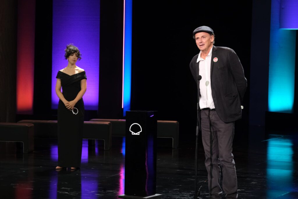 WhatsApp Image 2025 09 27 at 21.23.19 2 (Fotos) 'Los domingos', Concha de Oro en San Sebastián