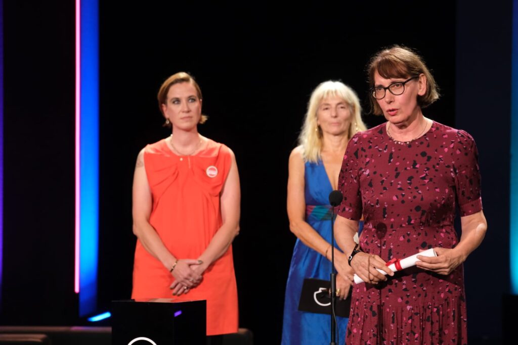 WhatsApp Image 2025 09 27 at 21.43.22 (Fotos) 'Los domingos', Concha de Oro en San Sebastián